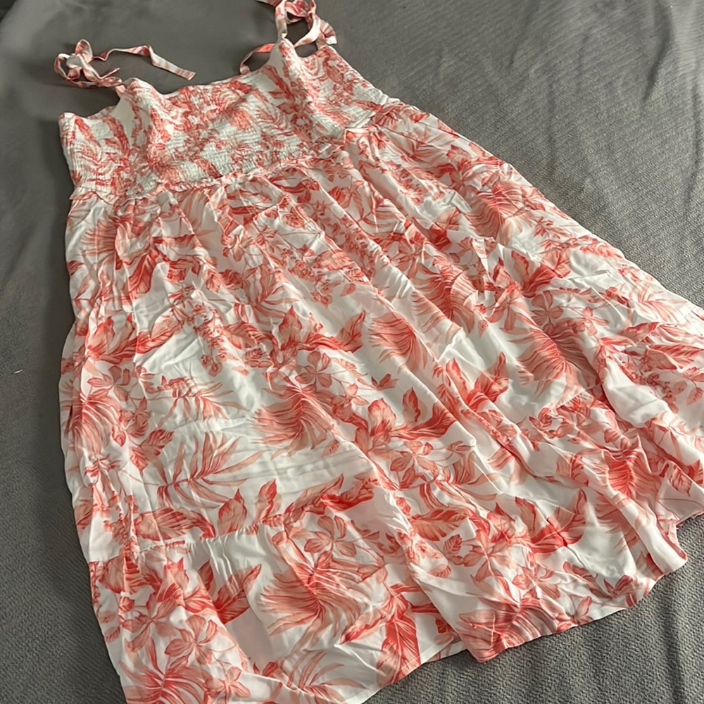 Torrid brand size 3 orange floral midi dress with tie straps and pockets